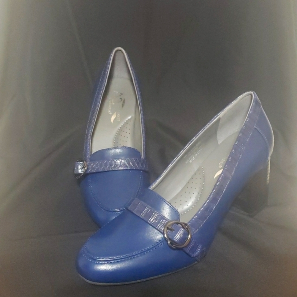 Blue heels